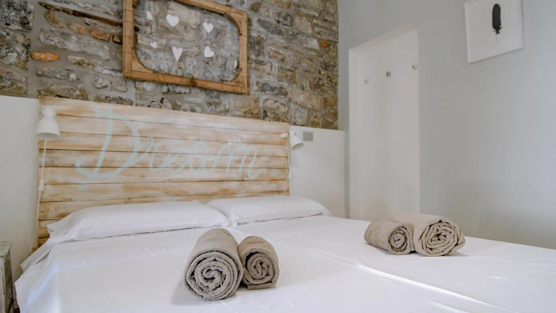 Gem Of The Lake - Luxury Apartment Como Old Town