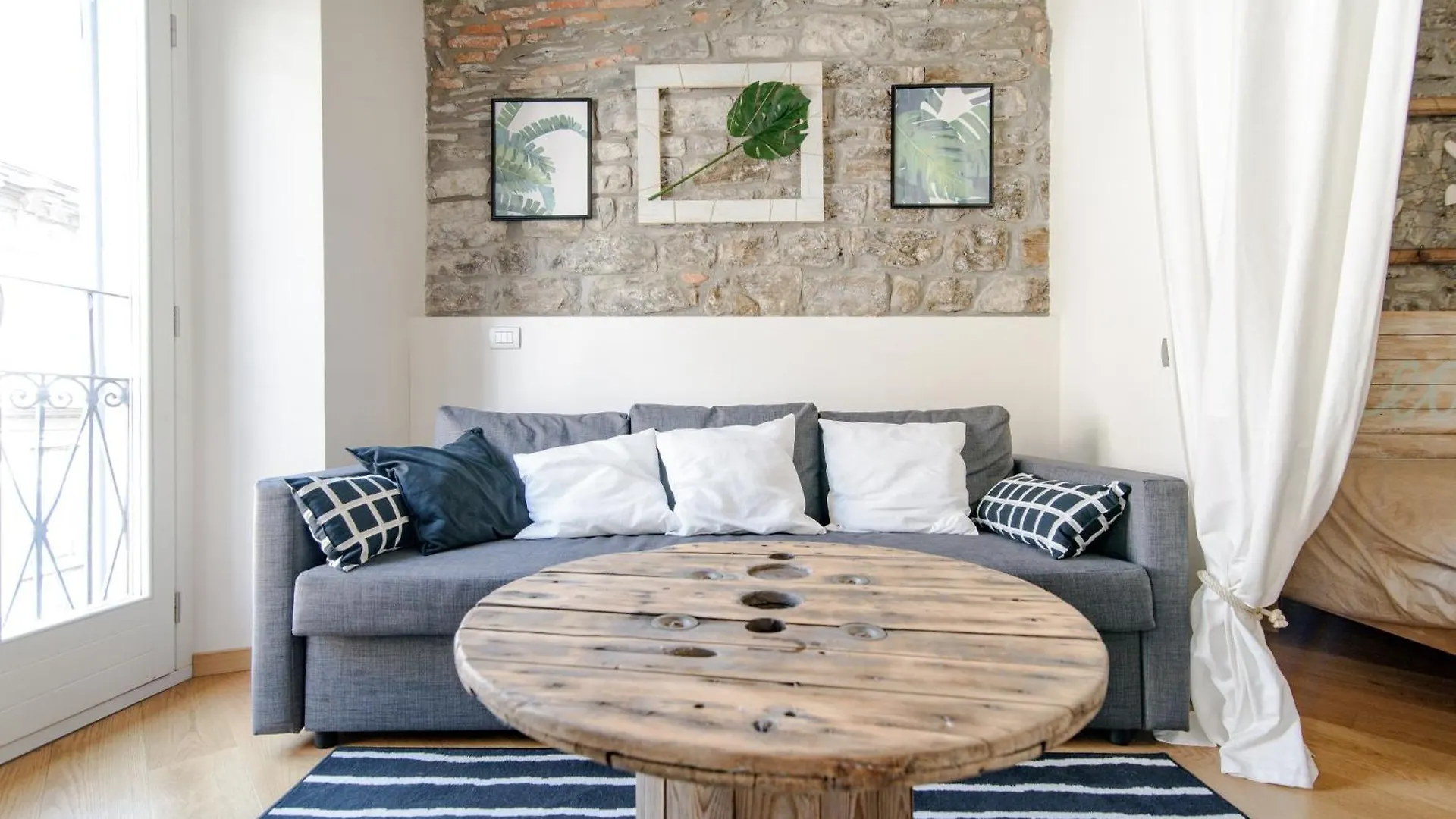 Gem Of The Lake - Luxury Apartment Como Old Town Italy