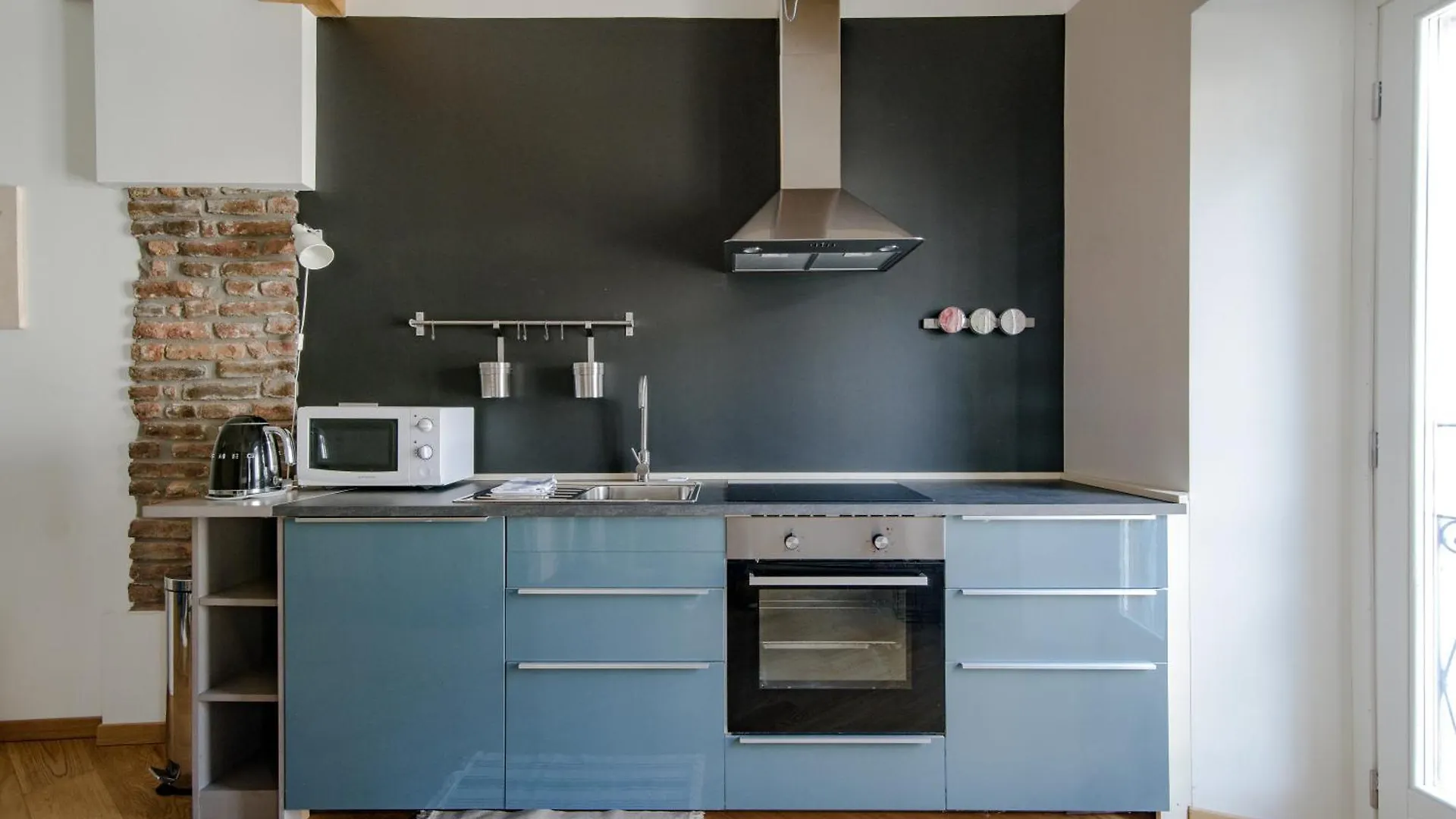 Gem Of The Lake - Luxury Apartment Como Old Town